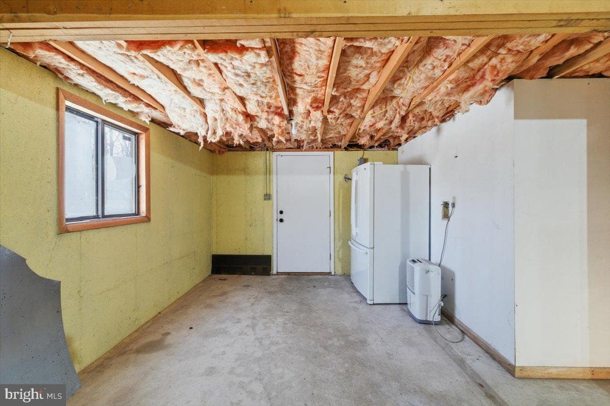 143 Anglemire Drive photo 43