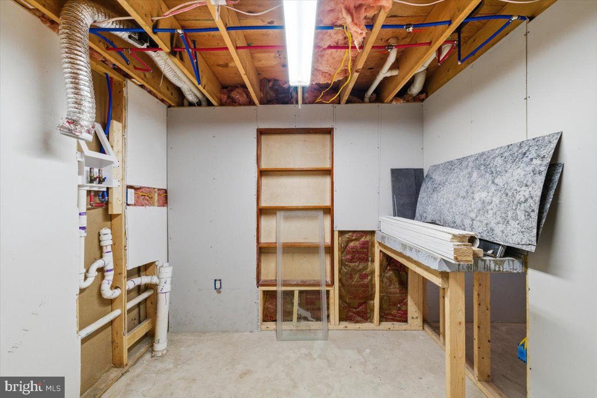 143 Anglemire Drive photo 45