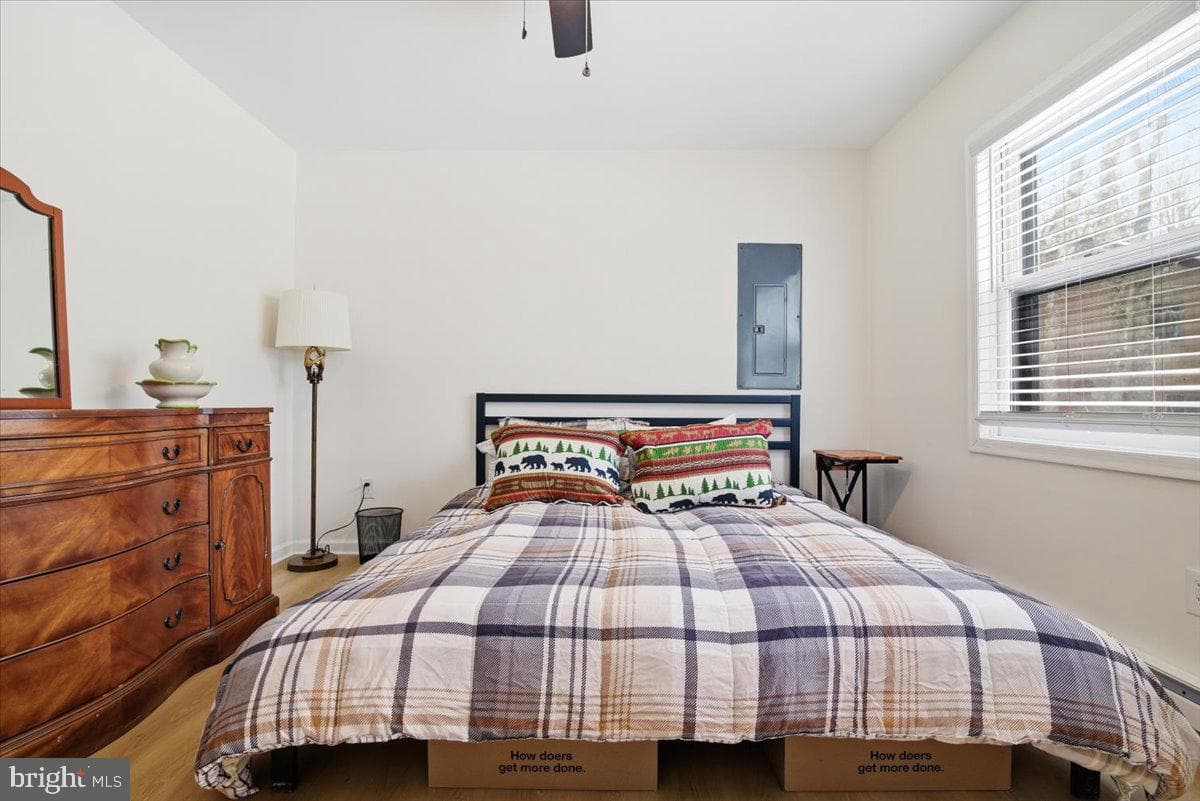 183 Crescent Way photo 31