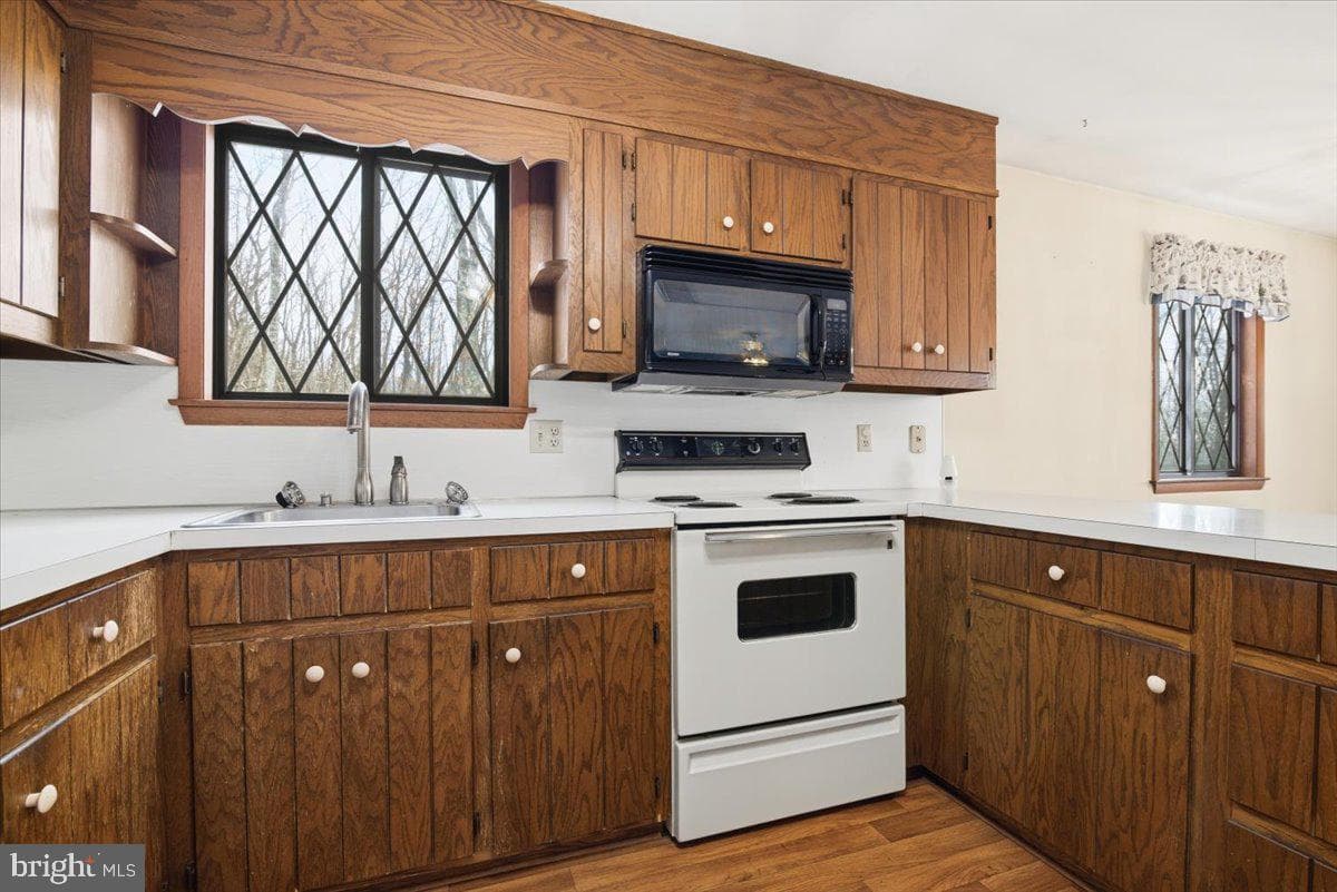 704 Rainbow Terrace photo 22