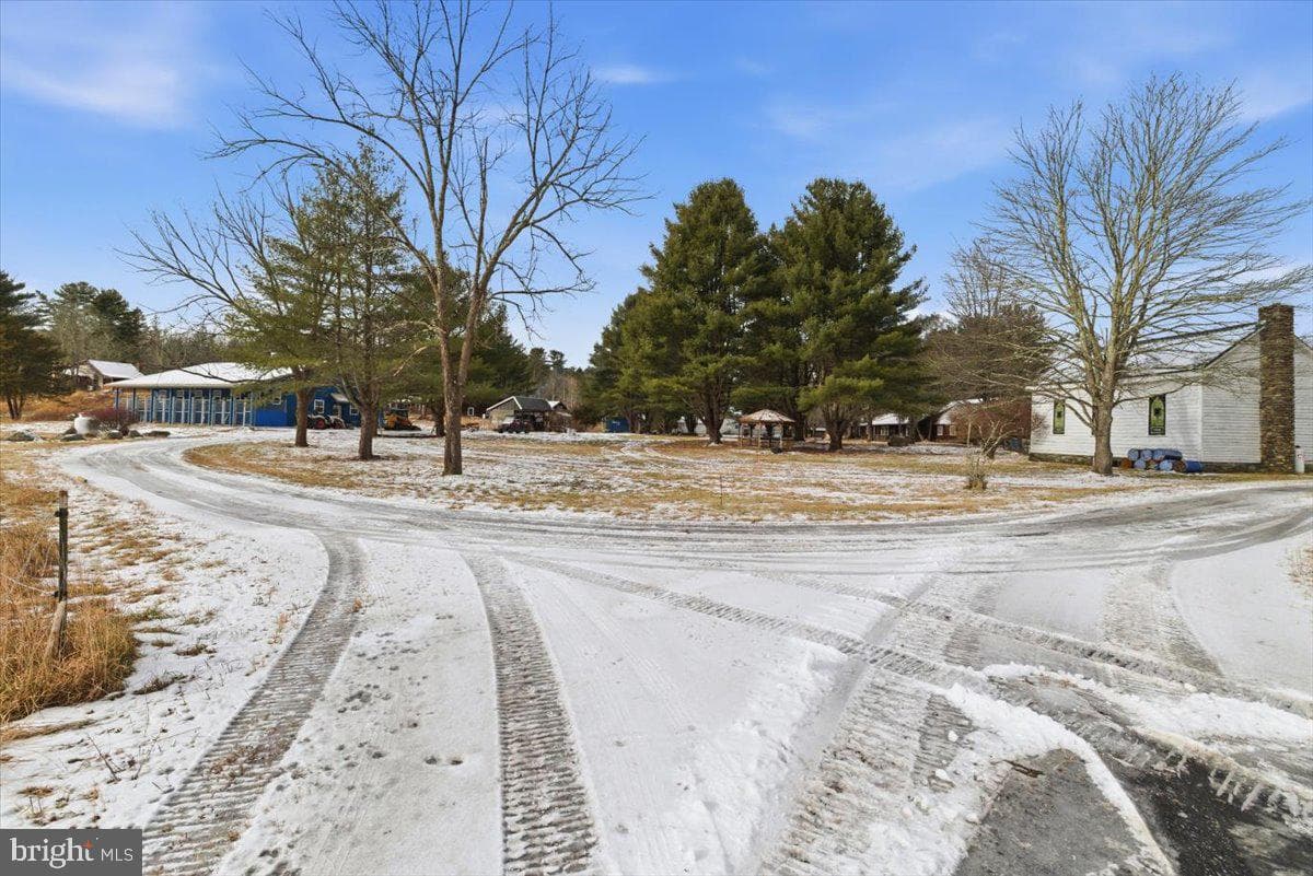 159 Colony Village photo 40