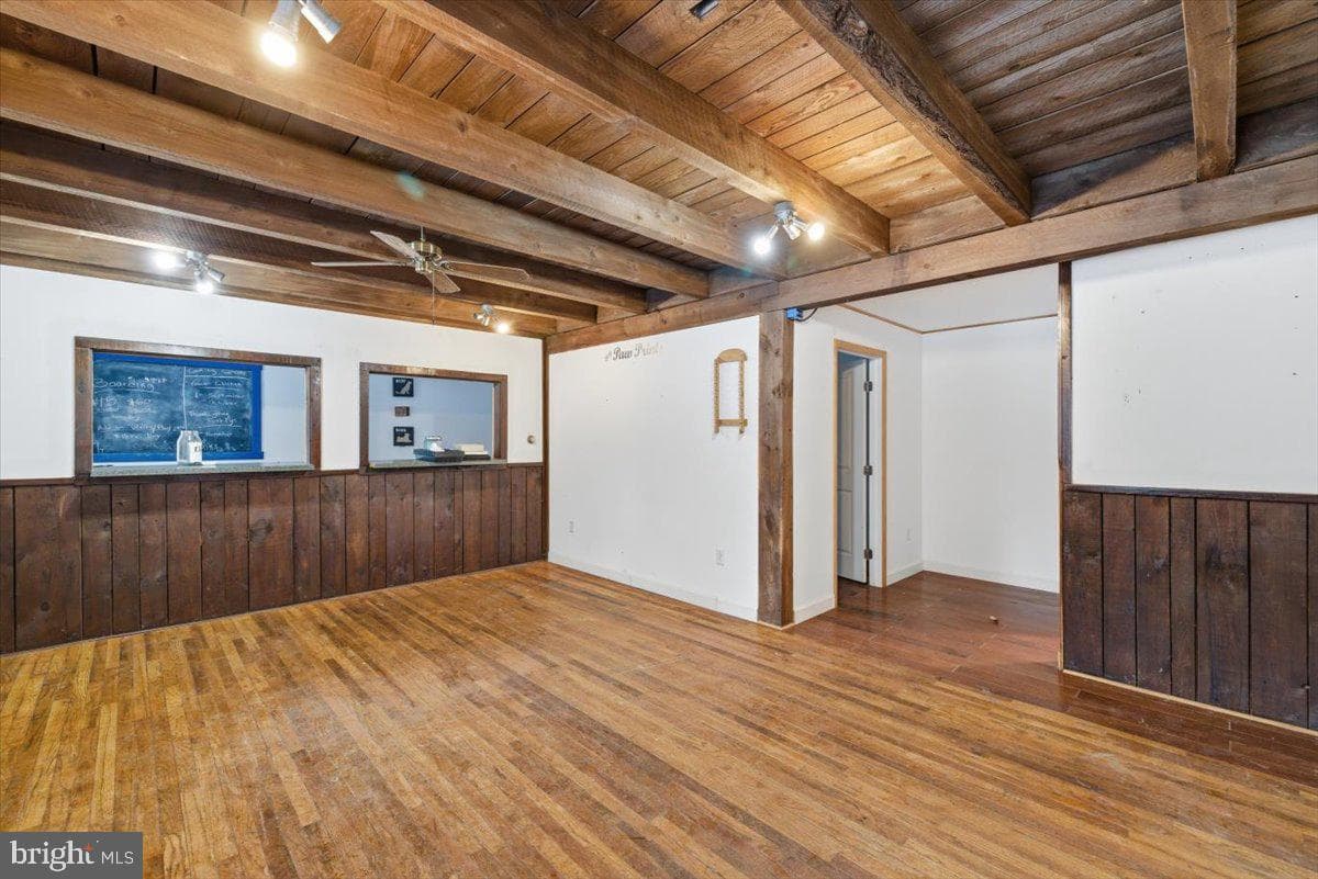159 Colony Village photo 44