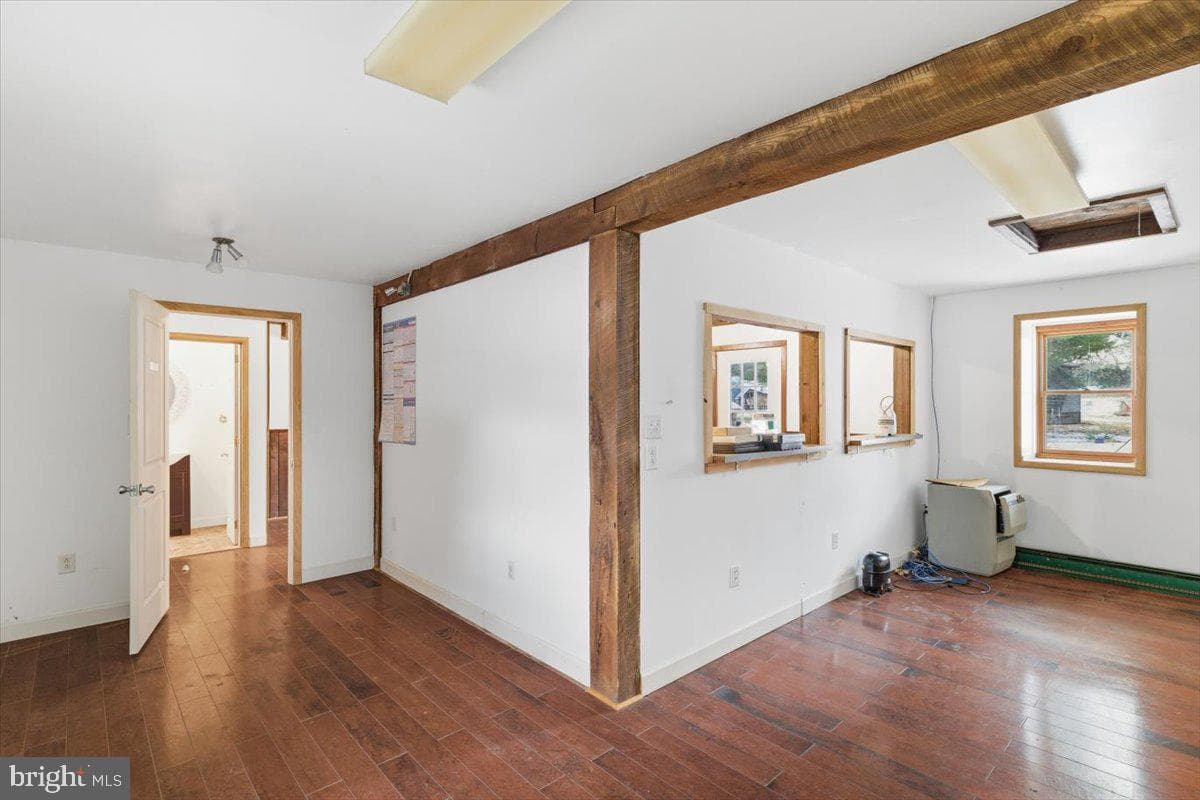 159 Colony Village photo 45