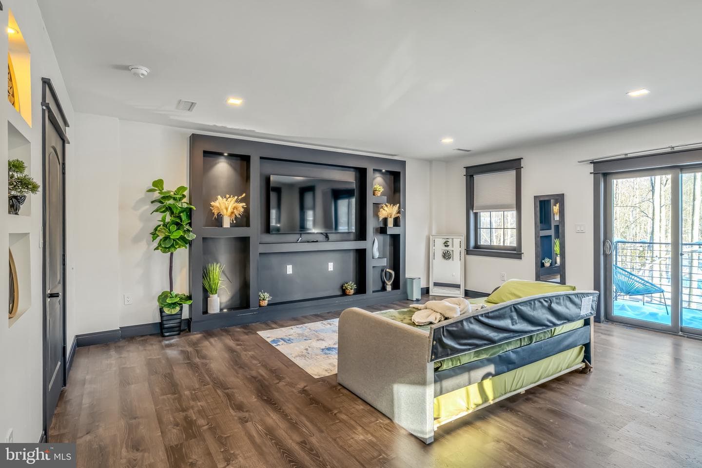 7813 Lake Shore Drive photo 13