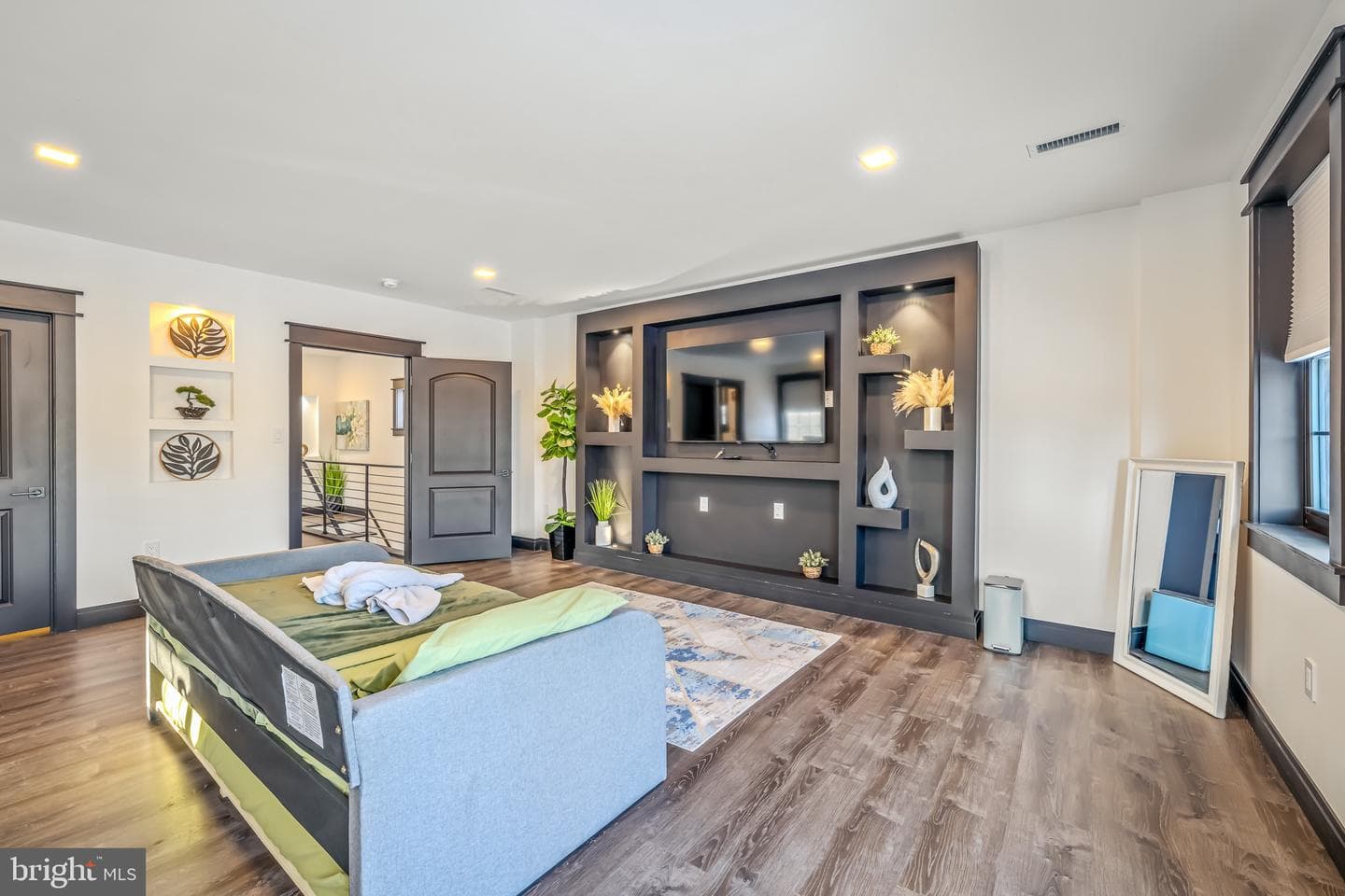 7813 Lake Shore Drive photo 16