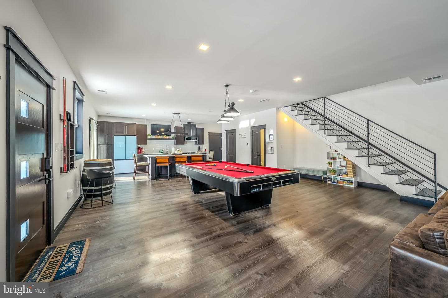 7813 Lake Shore Drive photo 2