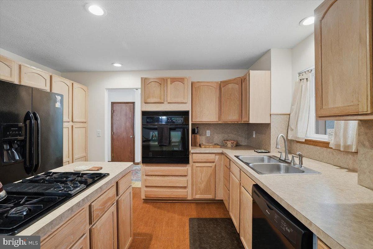 2130 Scarborough Way photo 15