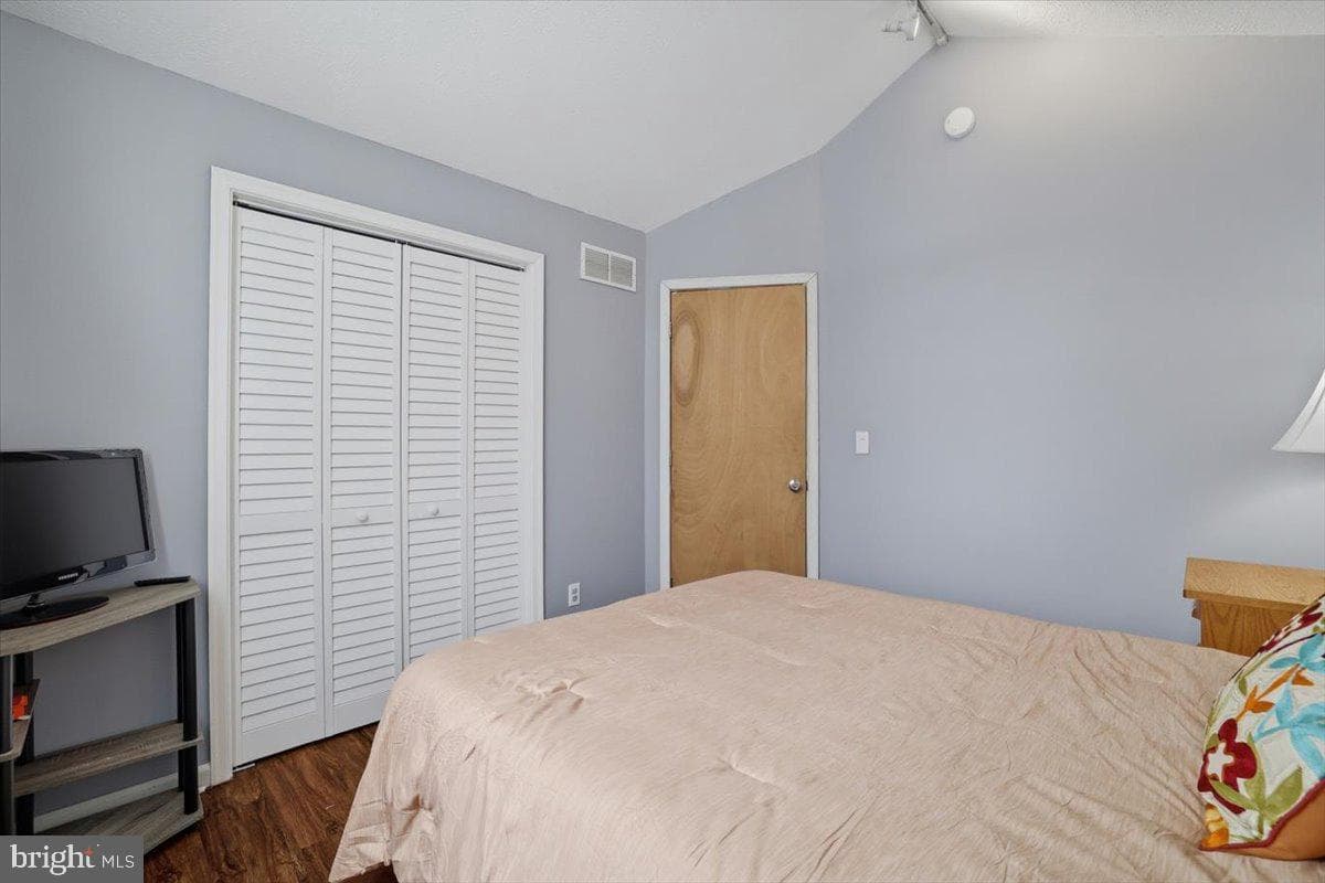 2130 Scarborough Way photo 33
