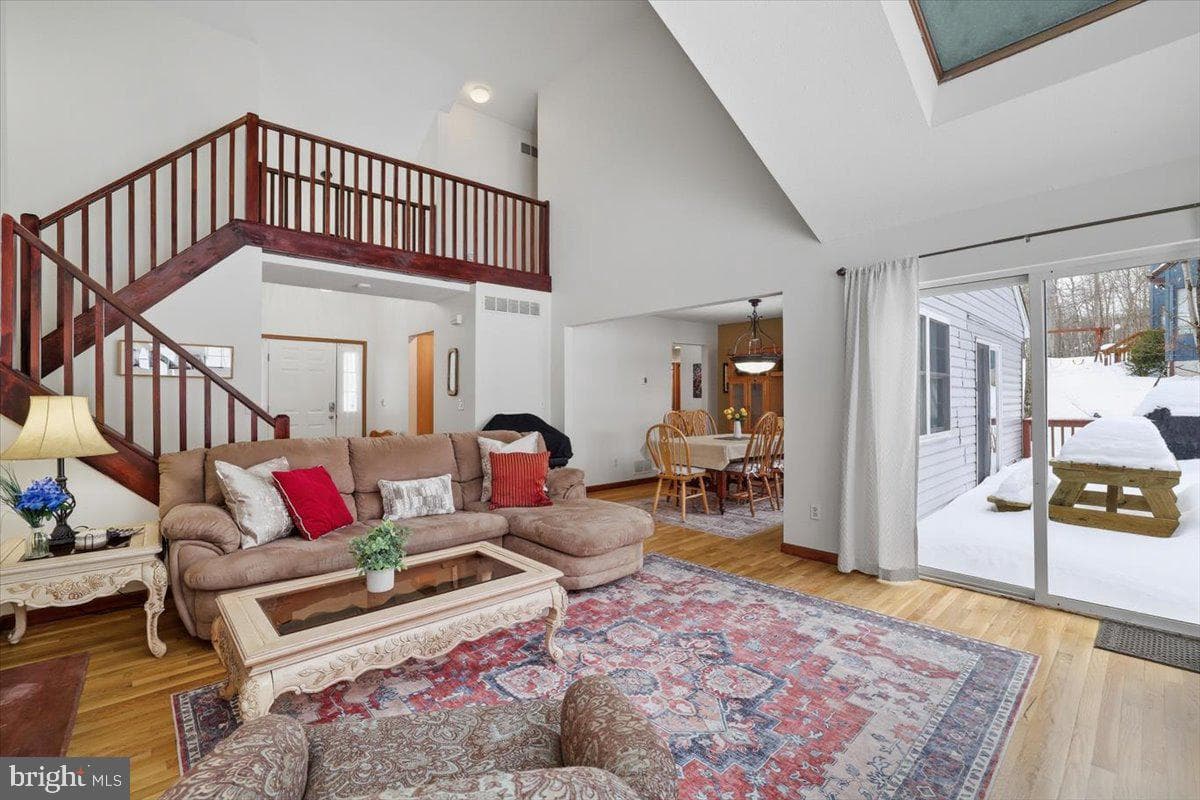 2130 Scarborough Way photo 8