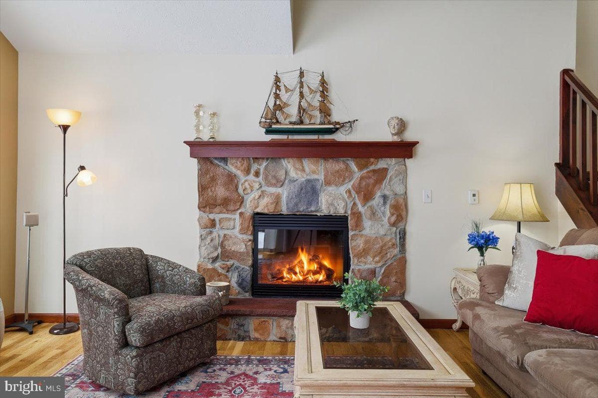 2130 Scarborough Way photo 9
