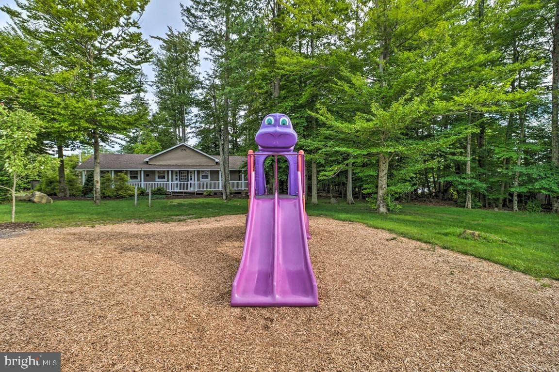 6522 Runnymead Lane photo 36
