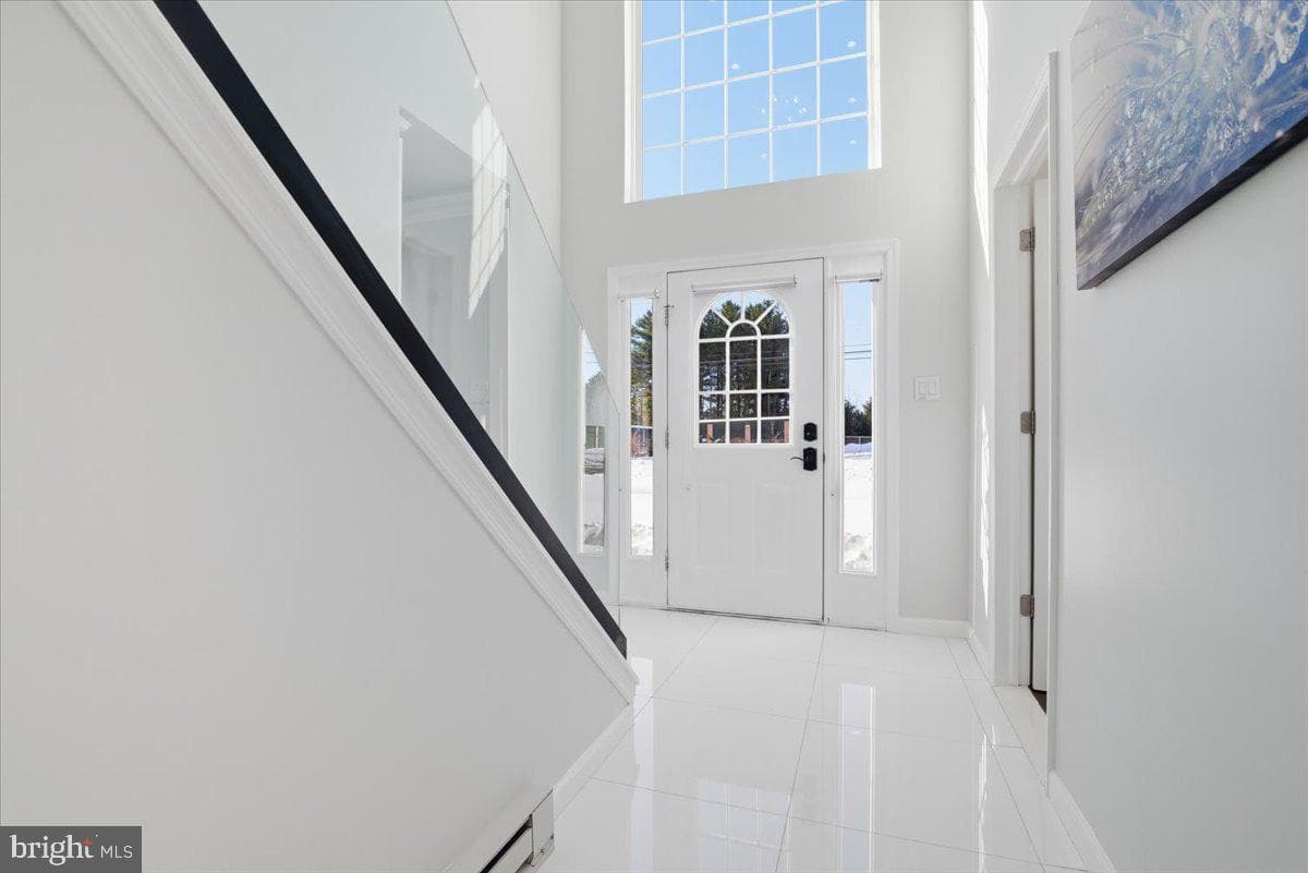 136 Kimberly Drive photo 6