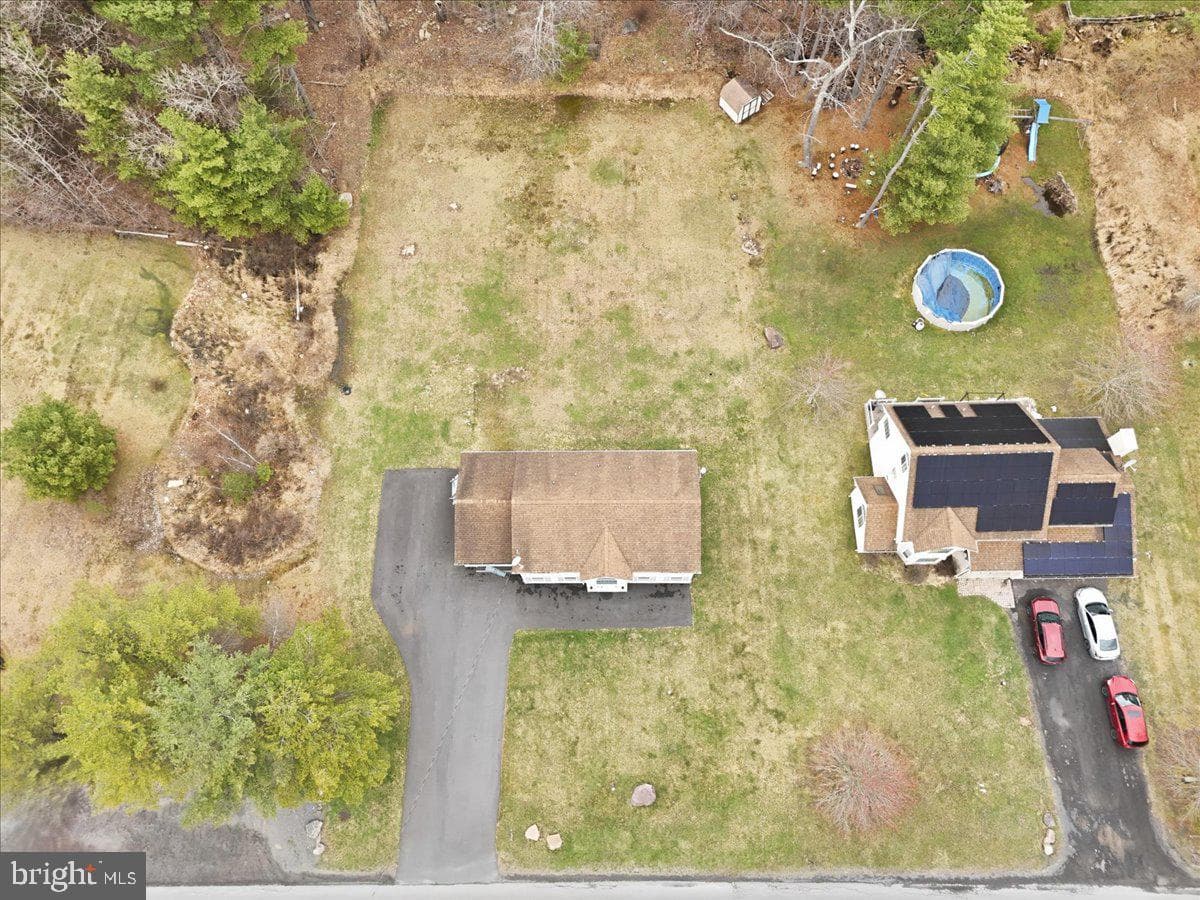 136 Kimberly Drive photo 82