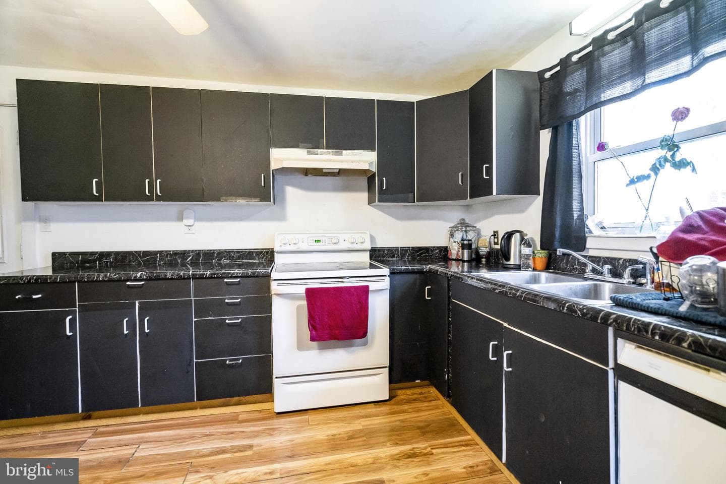 2101 Lakeside Drive photo 44