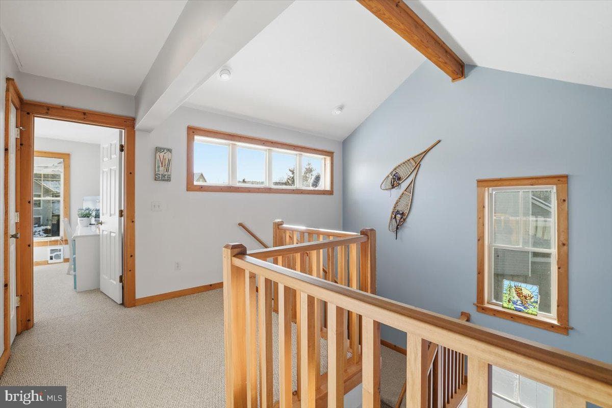 208 Sycamore Court photo 25