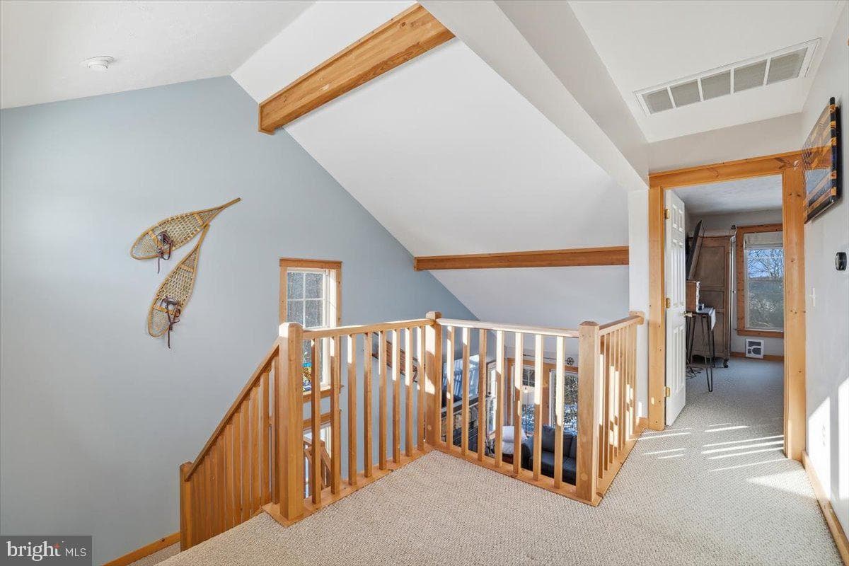 208 Sycamore Court photo 26