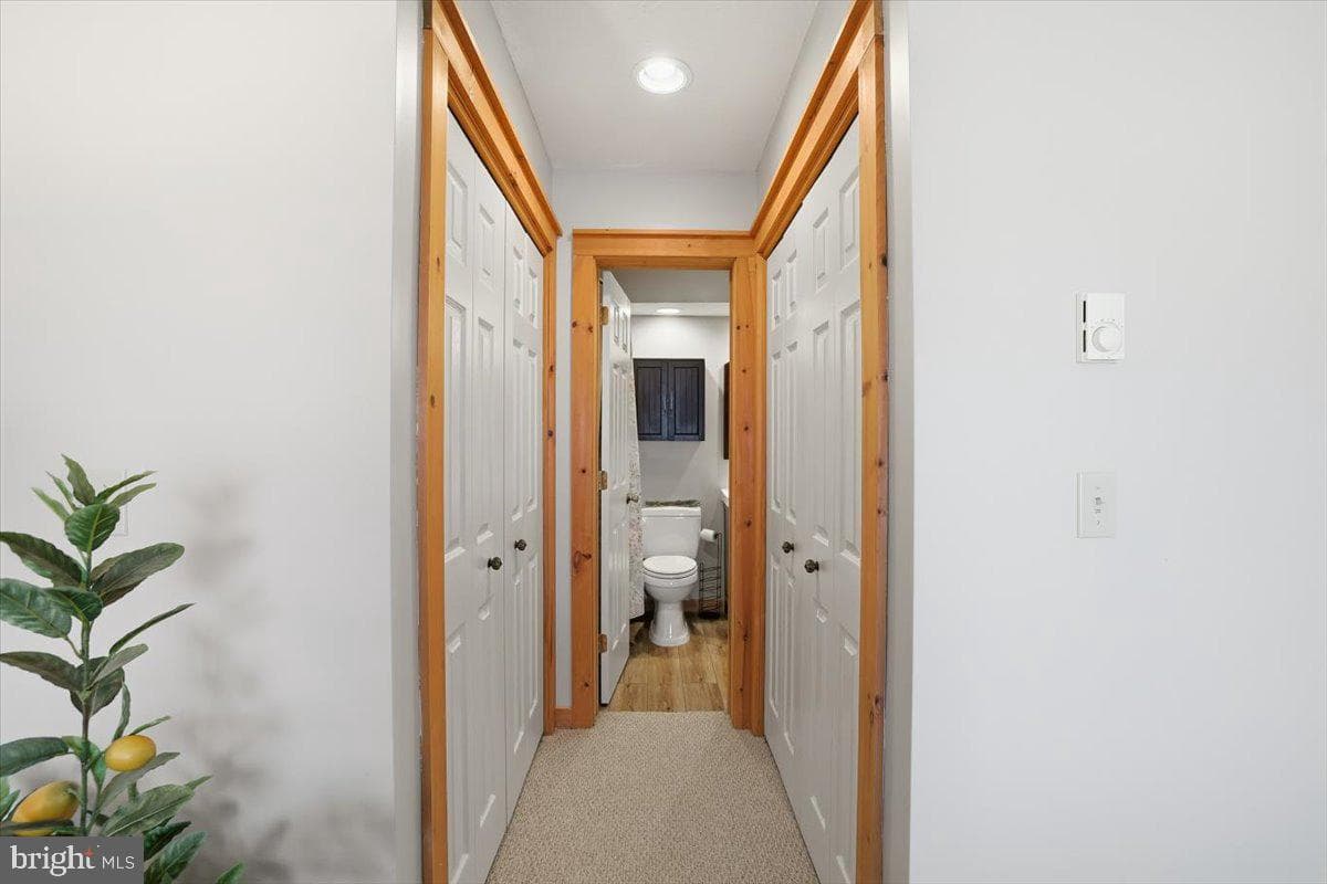 208 Sycamore Court photo 30