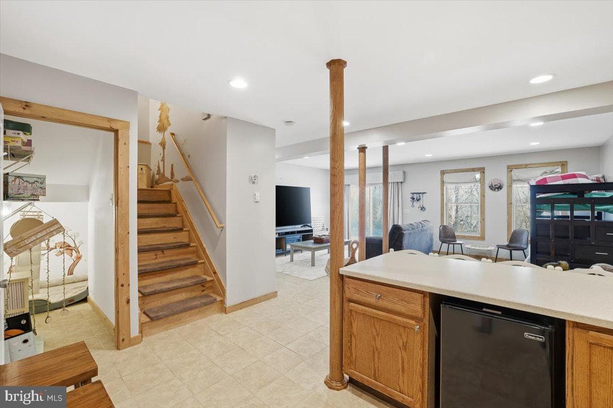 208 Sycamore Court photo 41