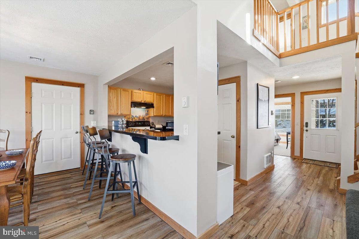 208 Sycamore Court photo 44