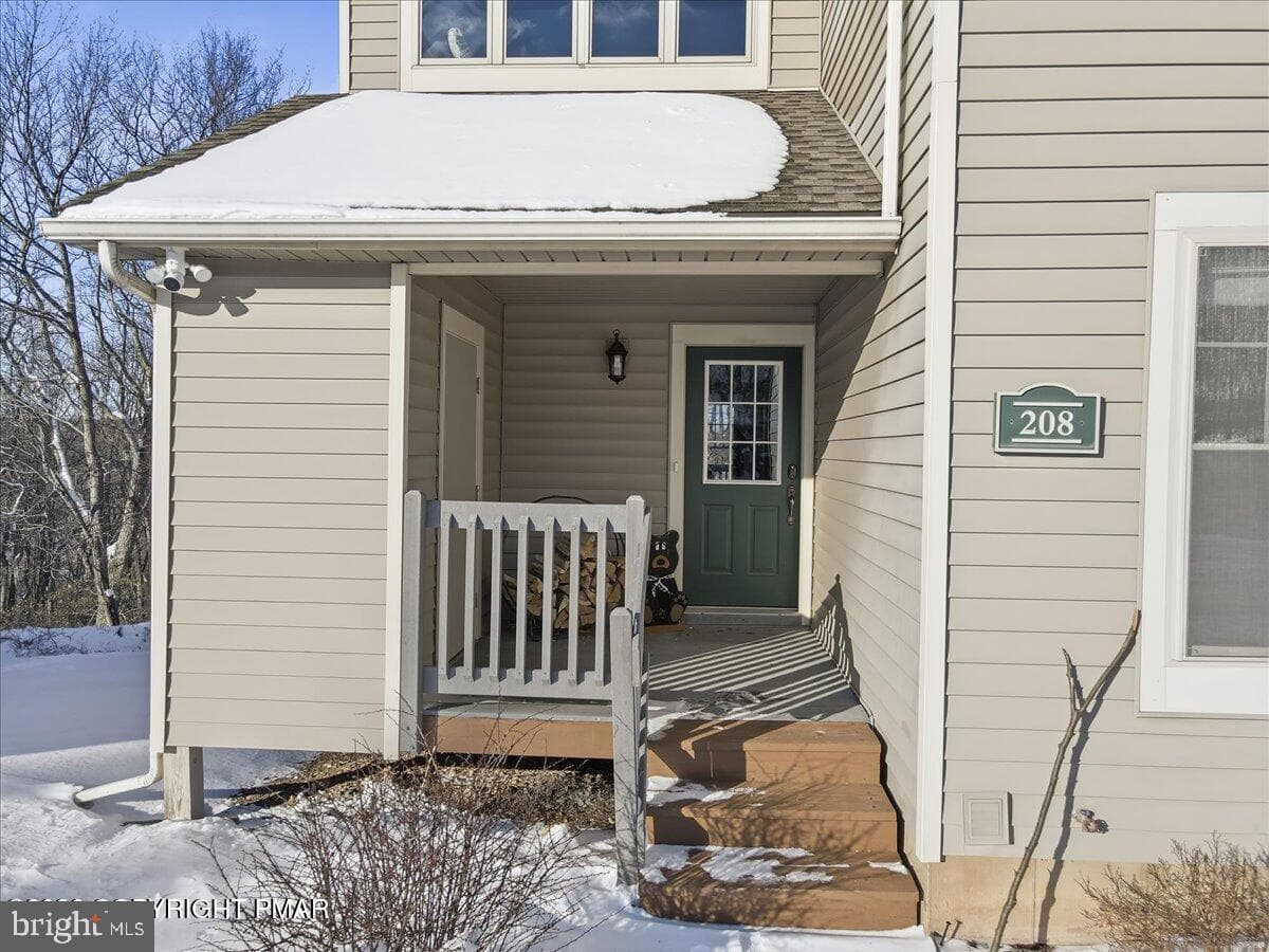208 Sycamore Court photo 49