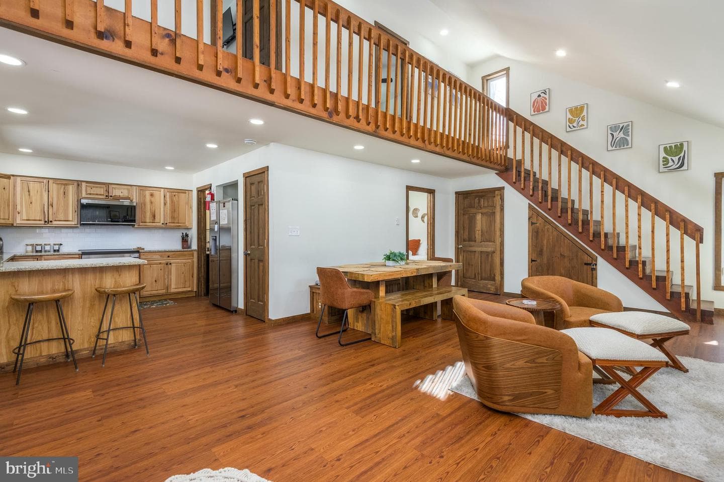 2206 Chatham Court photo 4