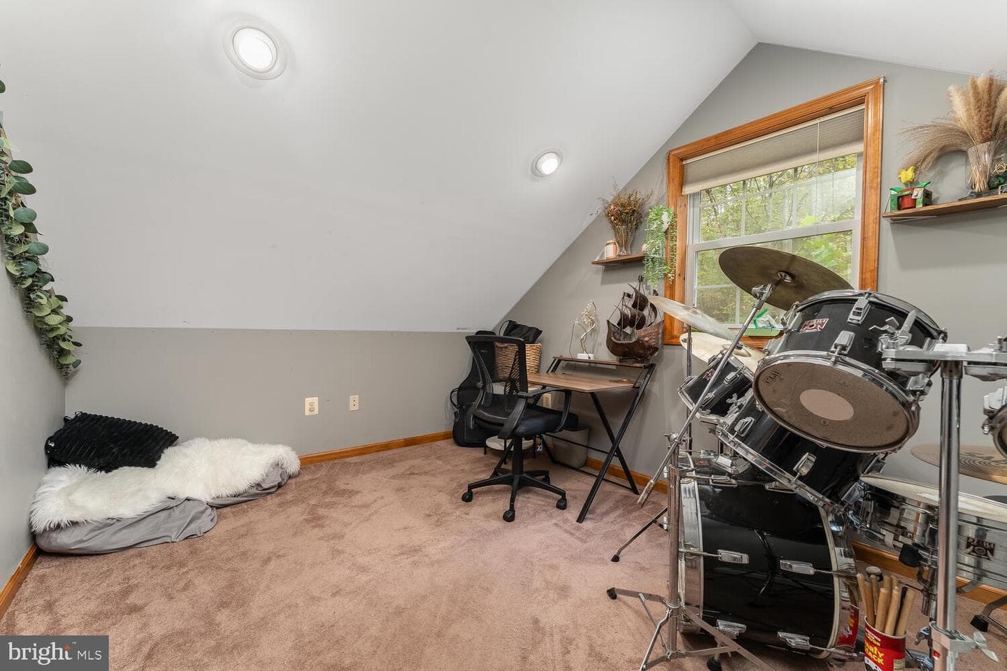 1187 Manzanedo Road photo 18
