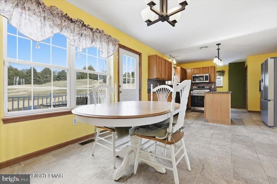 104 Corine Way photo 21