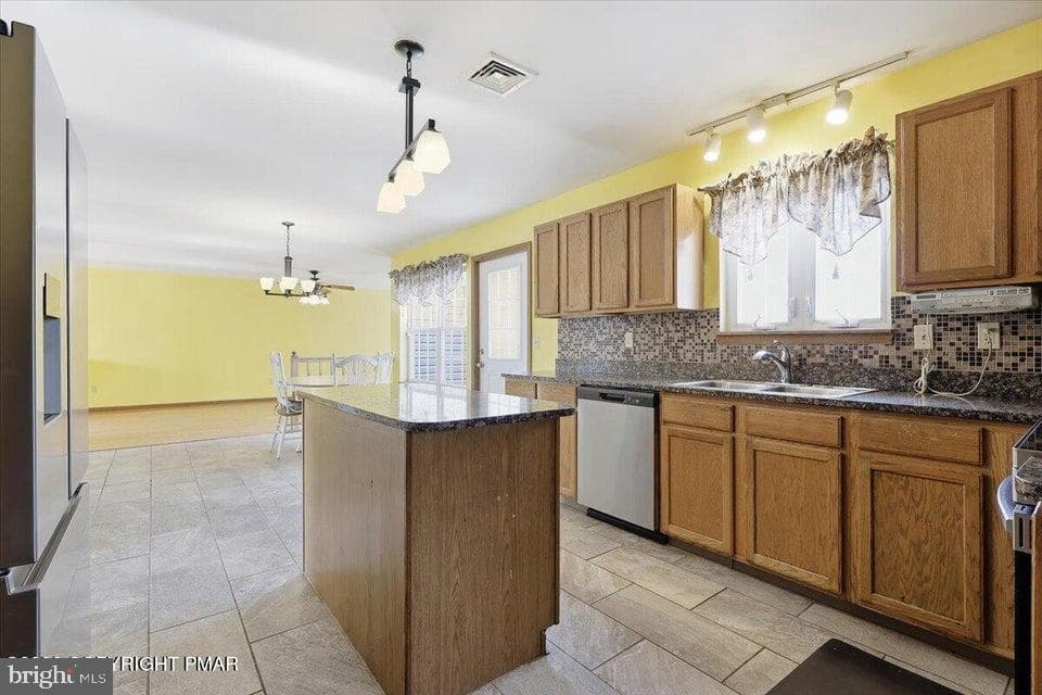 104 Corine Way photo 24