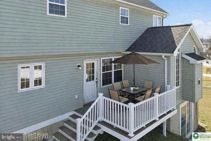 104 Corine Way photo 6