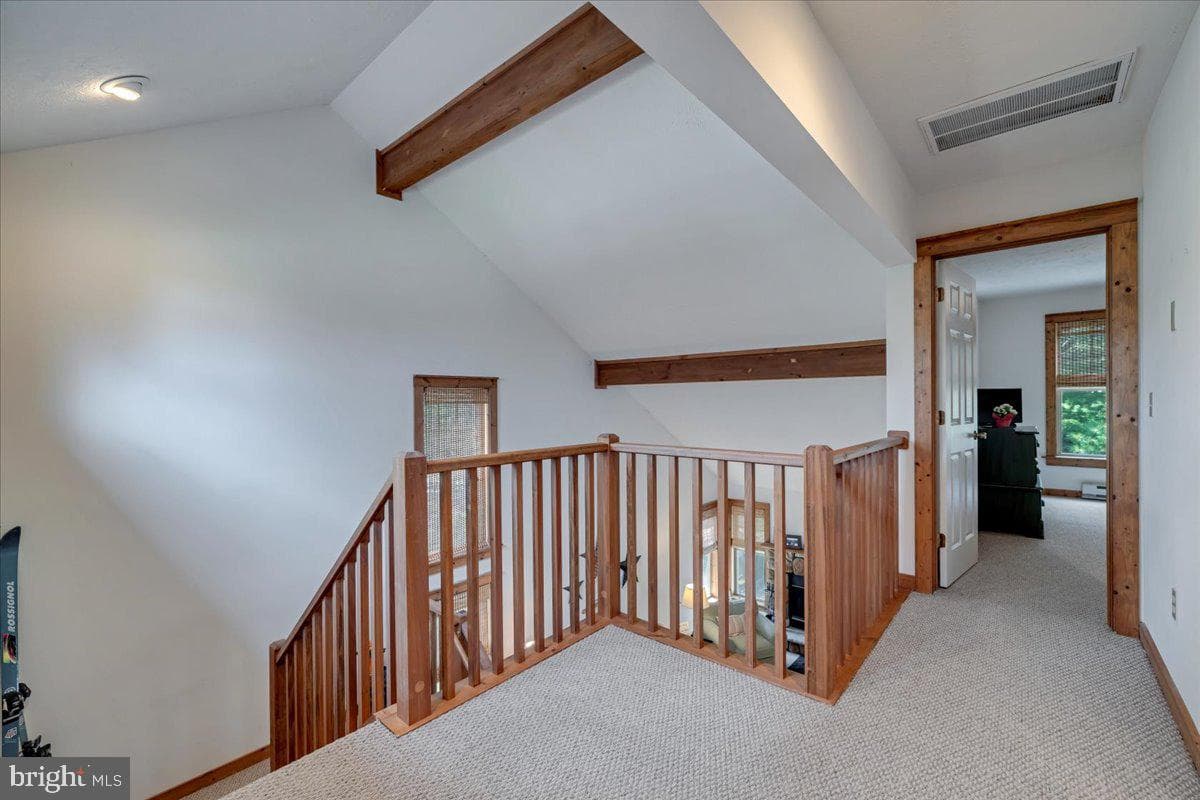 183 Hawthorne Court photo 22