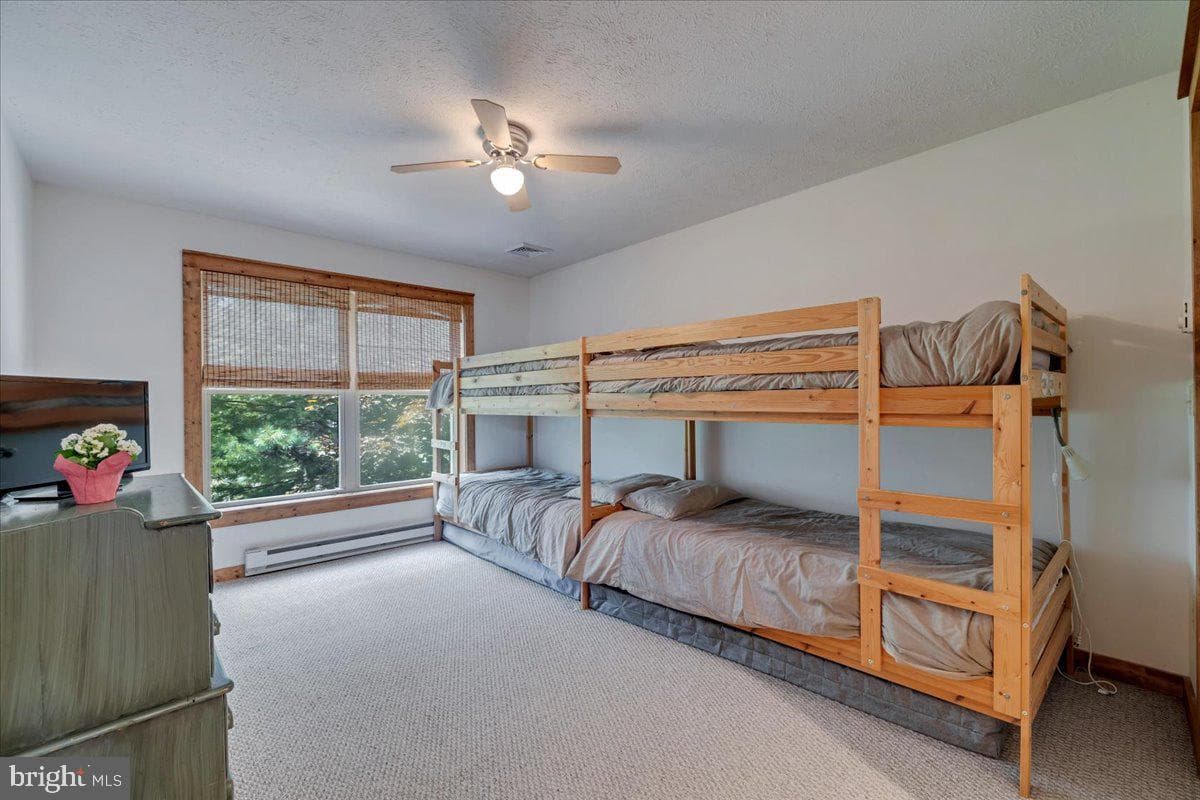 183 Hawthorne Court photo 24