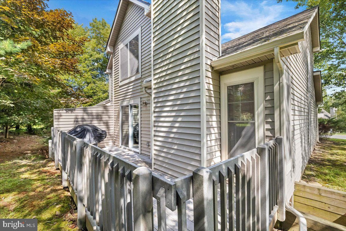 183 Hawthorne Court photo 31
