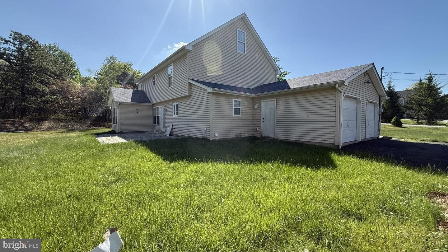 2005 Palisades Drive photo 3