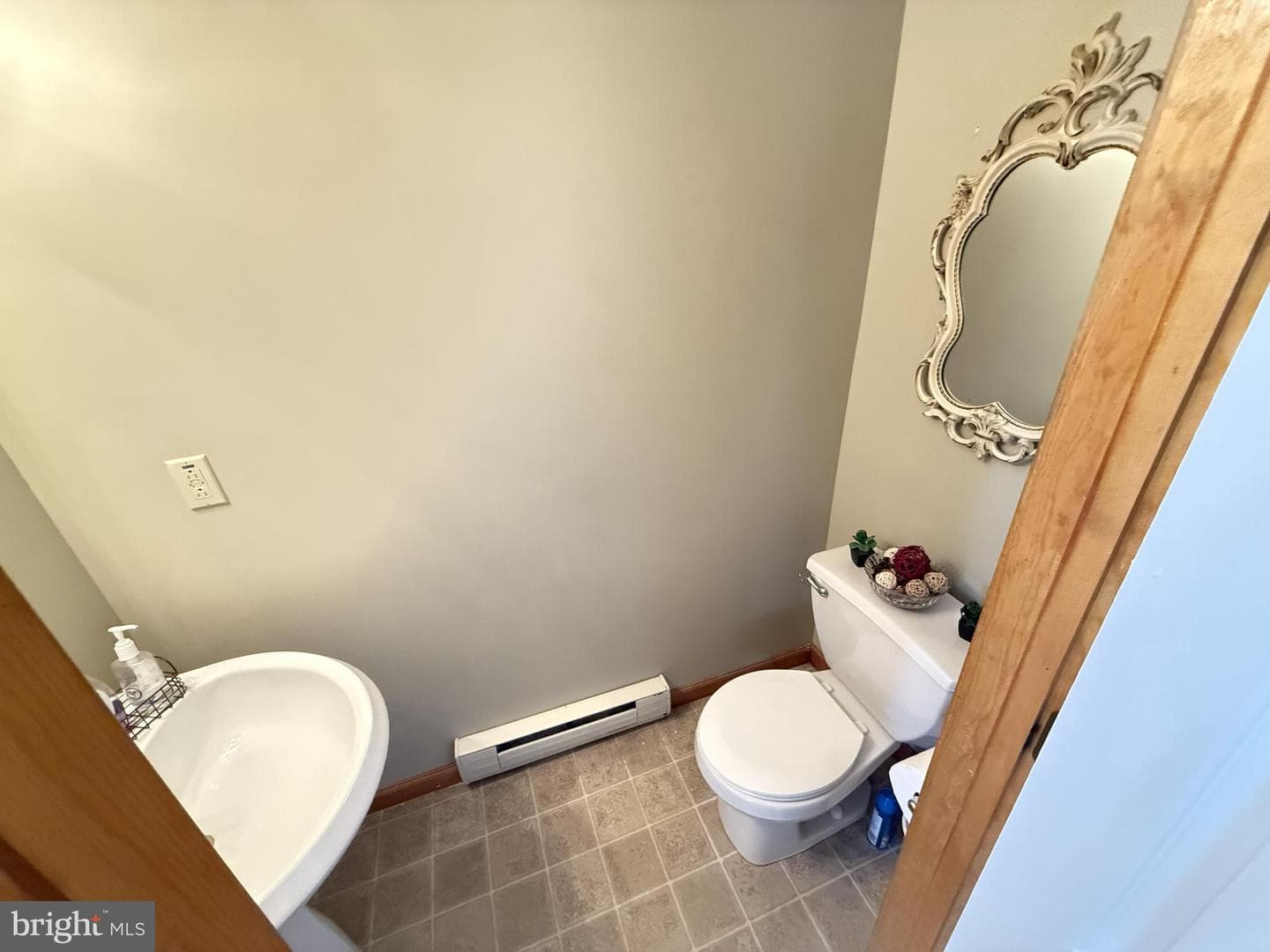 2005 Palisades Drive photo 32