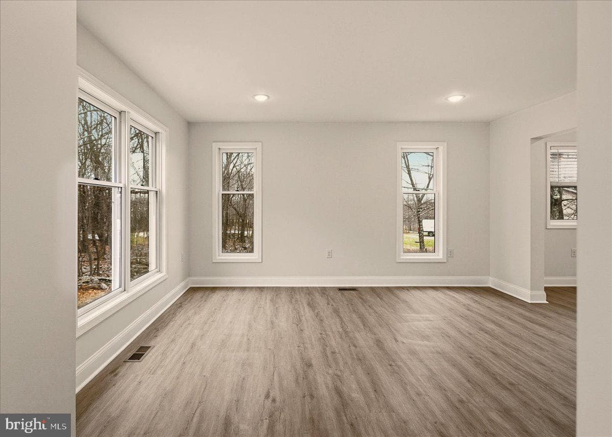 2026 Candlewood Lane photo 6