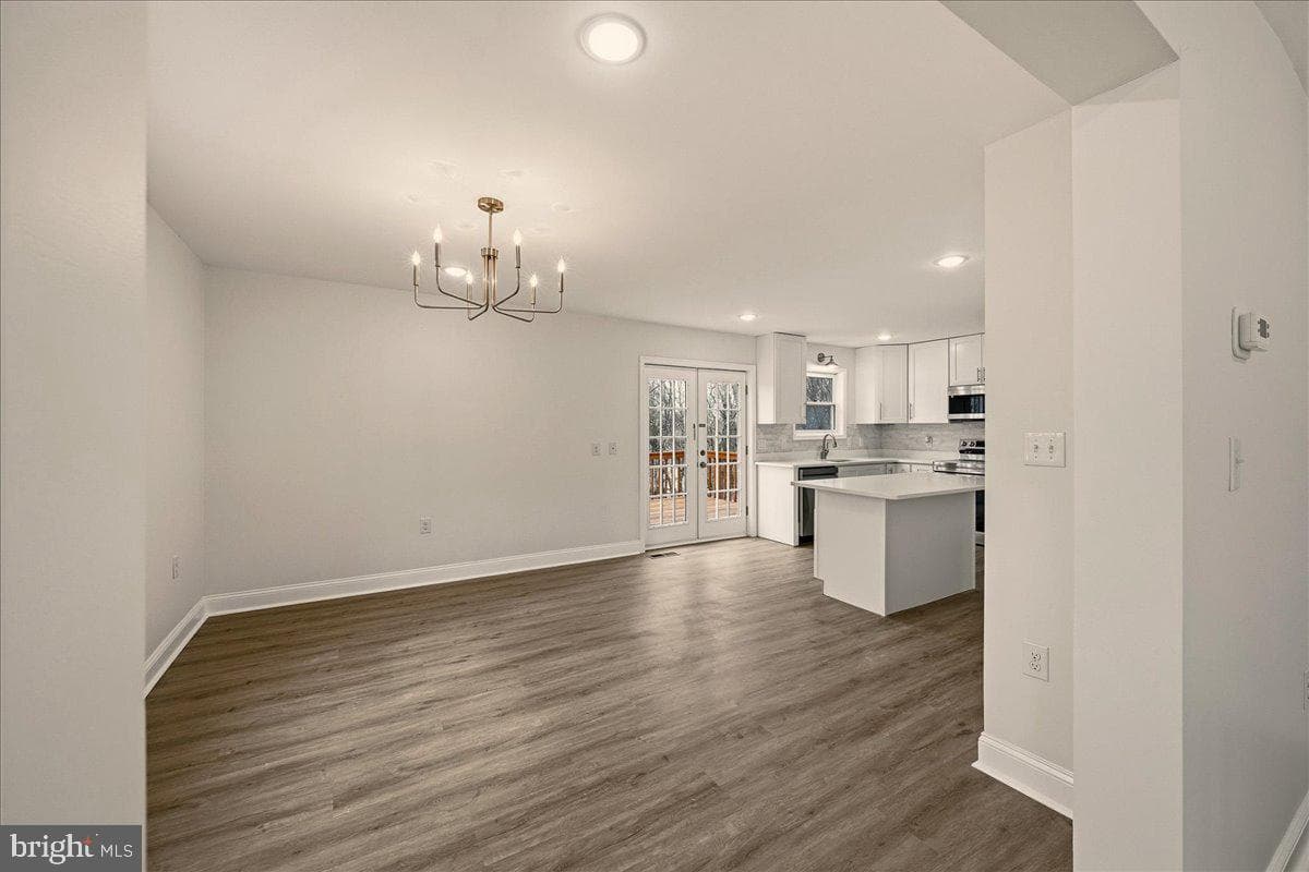 2026 Candlewood Lane photo 7