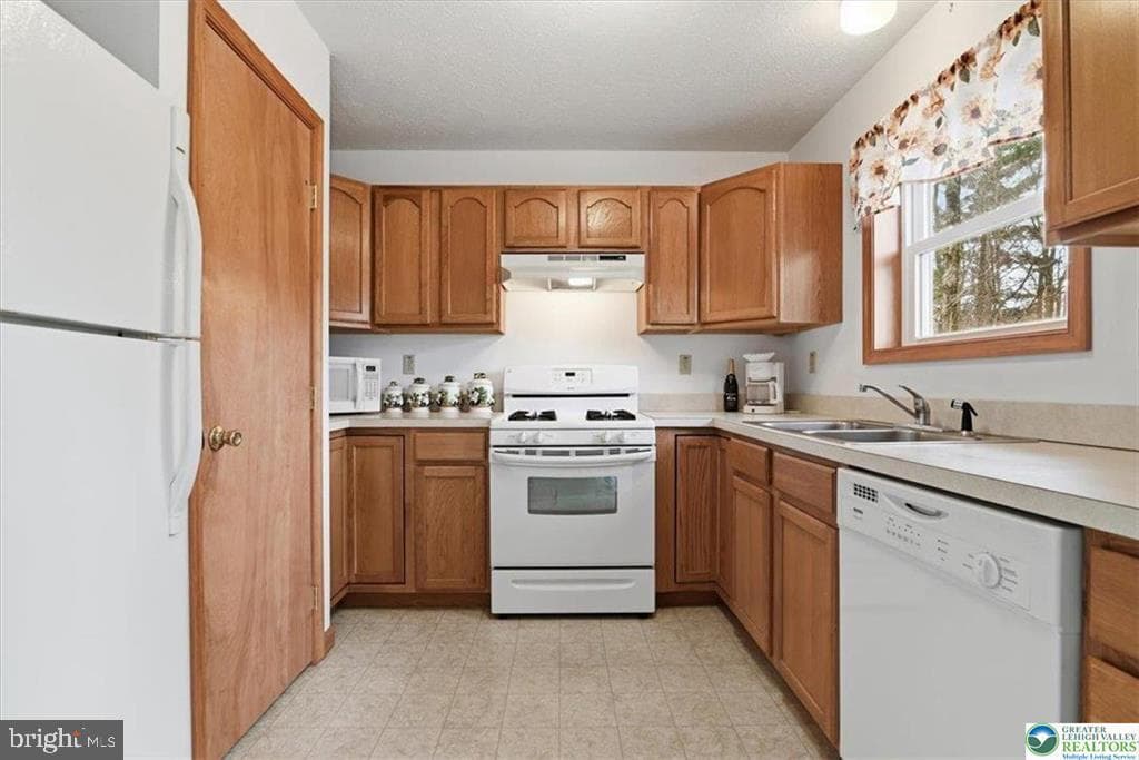 7225 Winnebago Drive photo 7