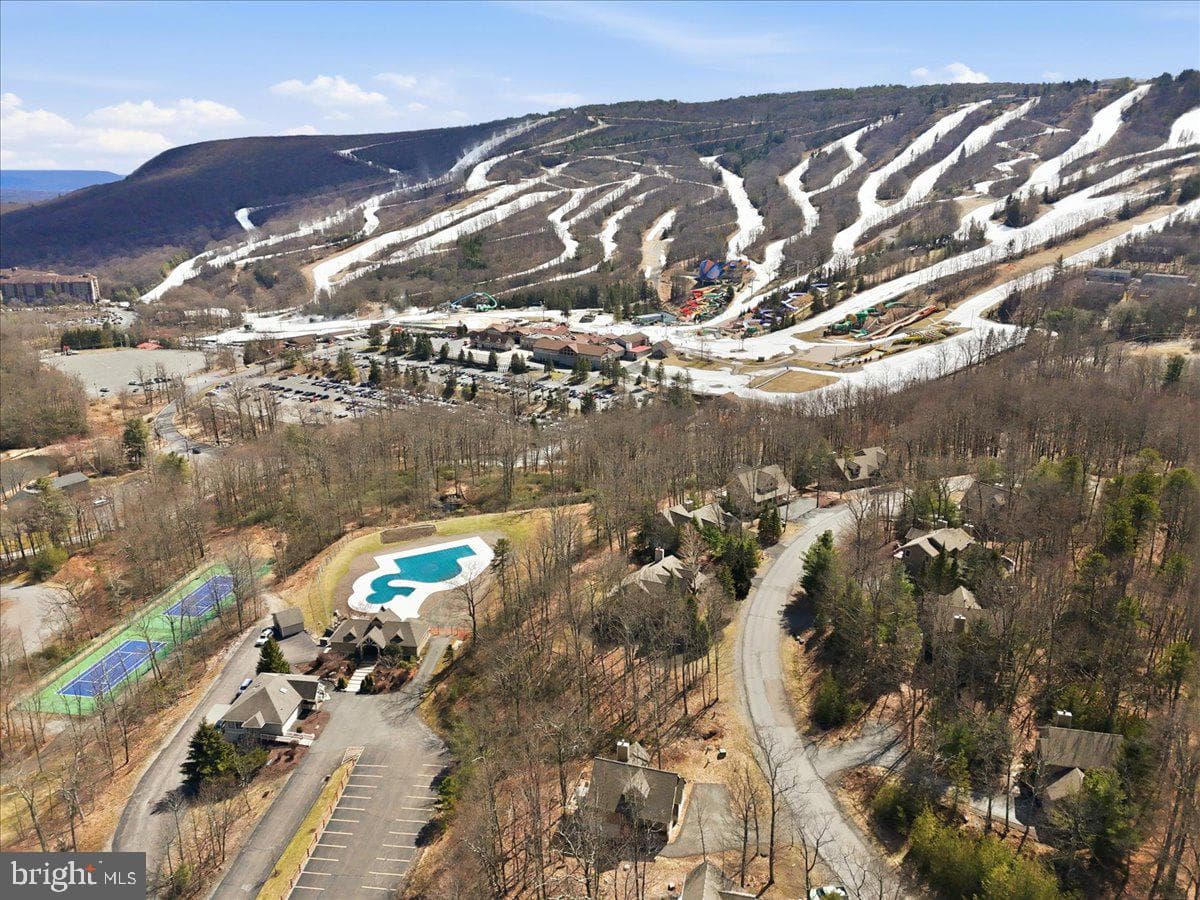 111 High Mountain Lane photo 3