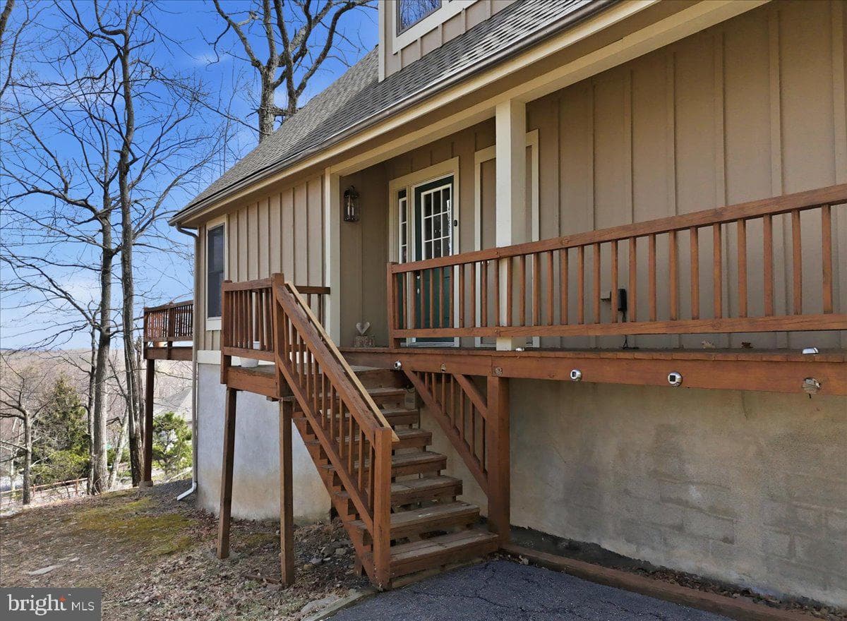111 High Mountain Lane photo 4