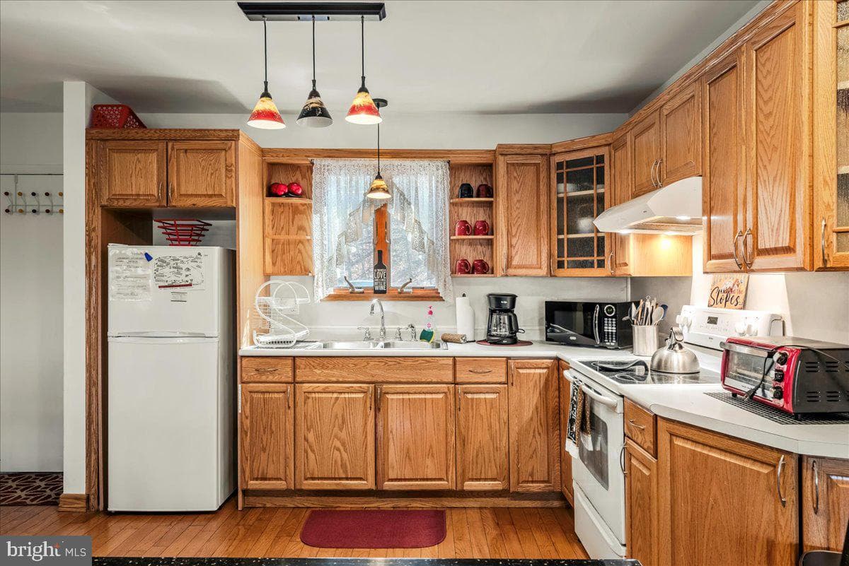 31 Middle Village Way photo 12