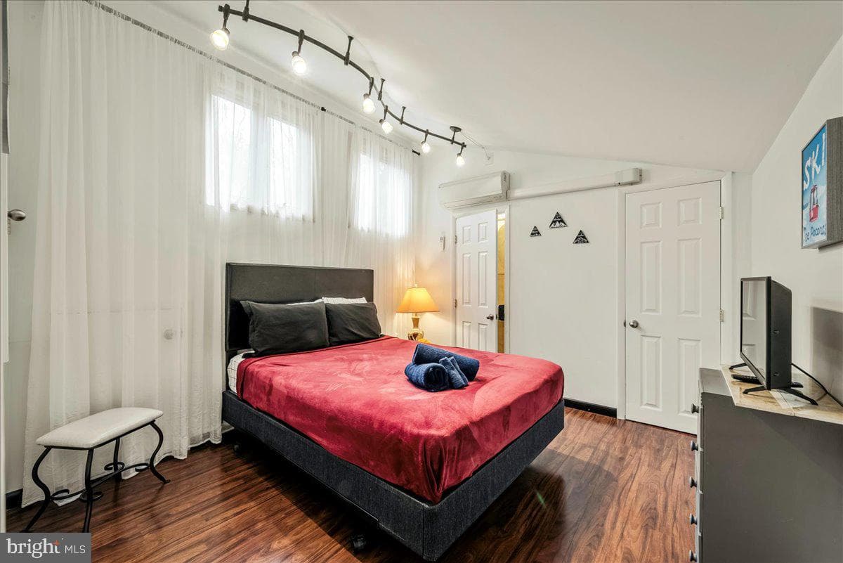 31 Middle Village Way photo 19