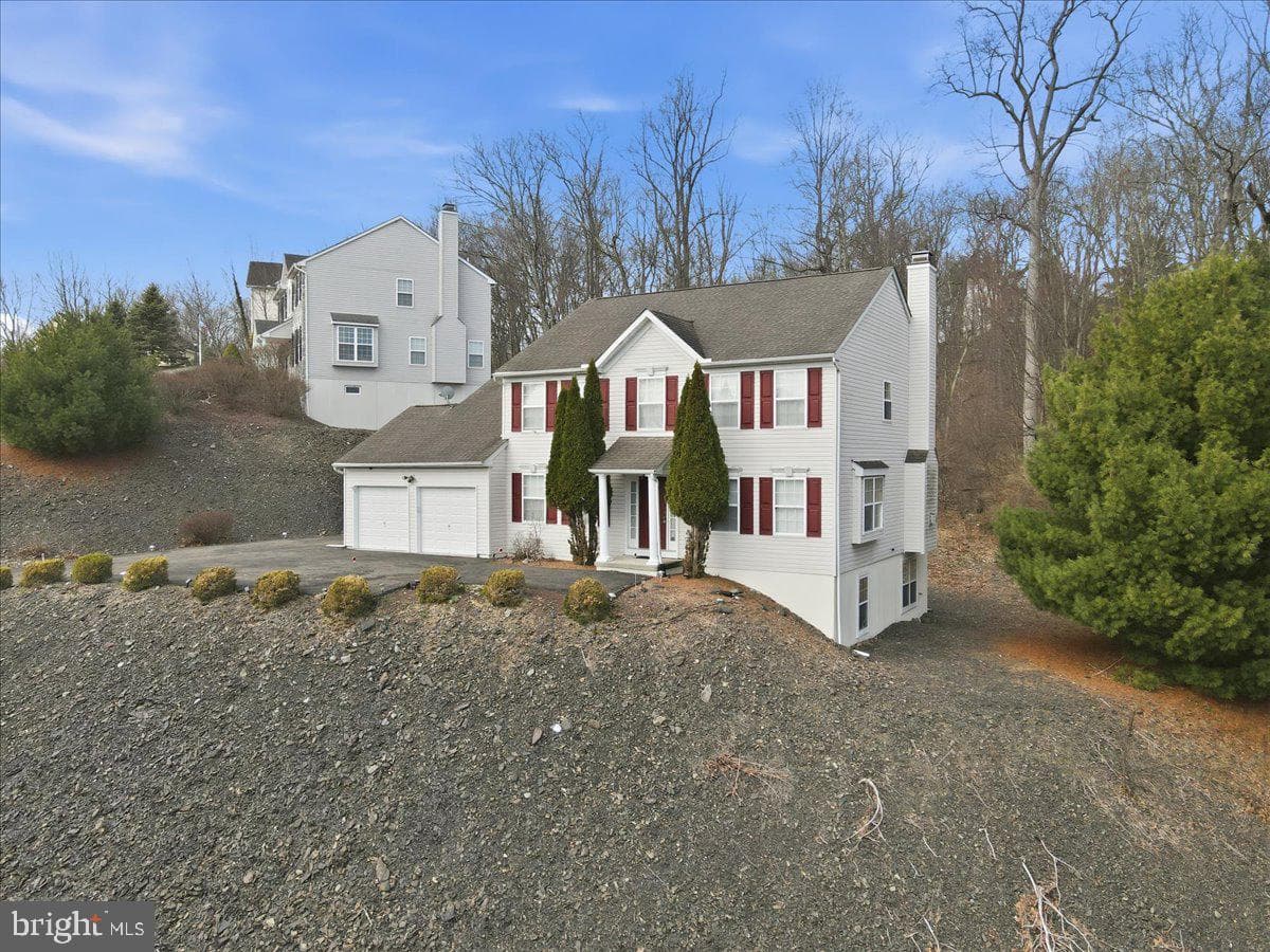 706 Franklin Court photo 3