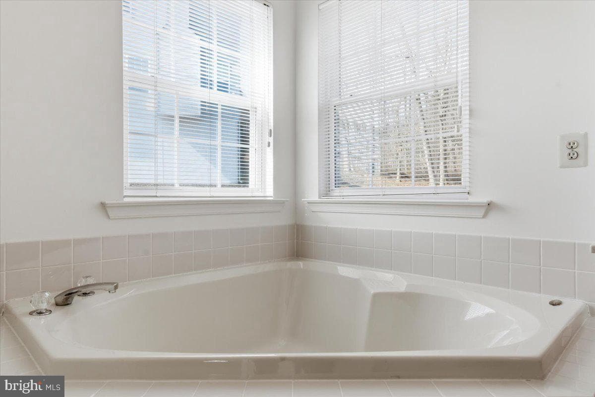706 Franklin Court photo 68
