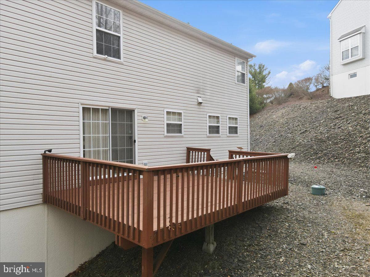 706 Franklin Court photo 95