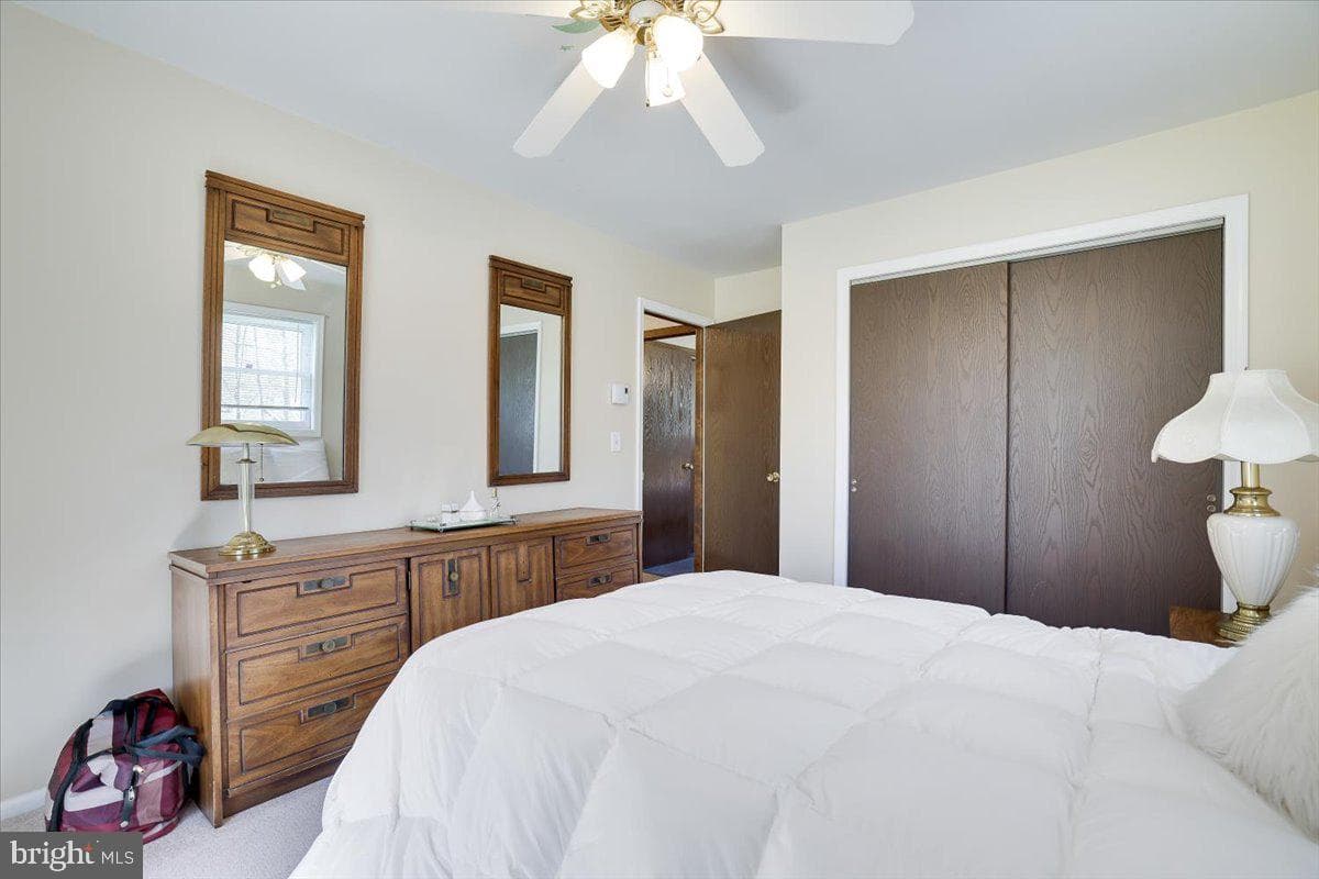 520 Executive Dr photo 12