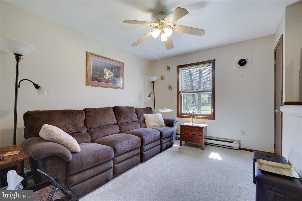 520 Executive Dr photo 25