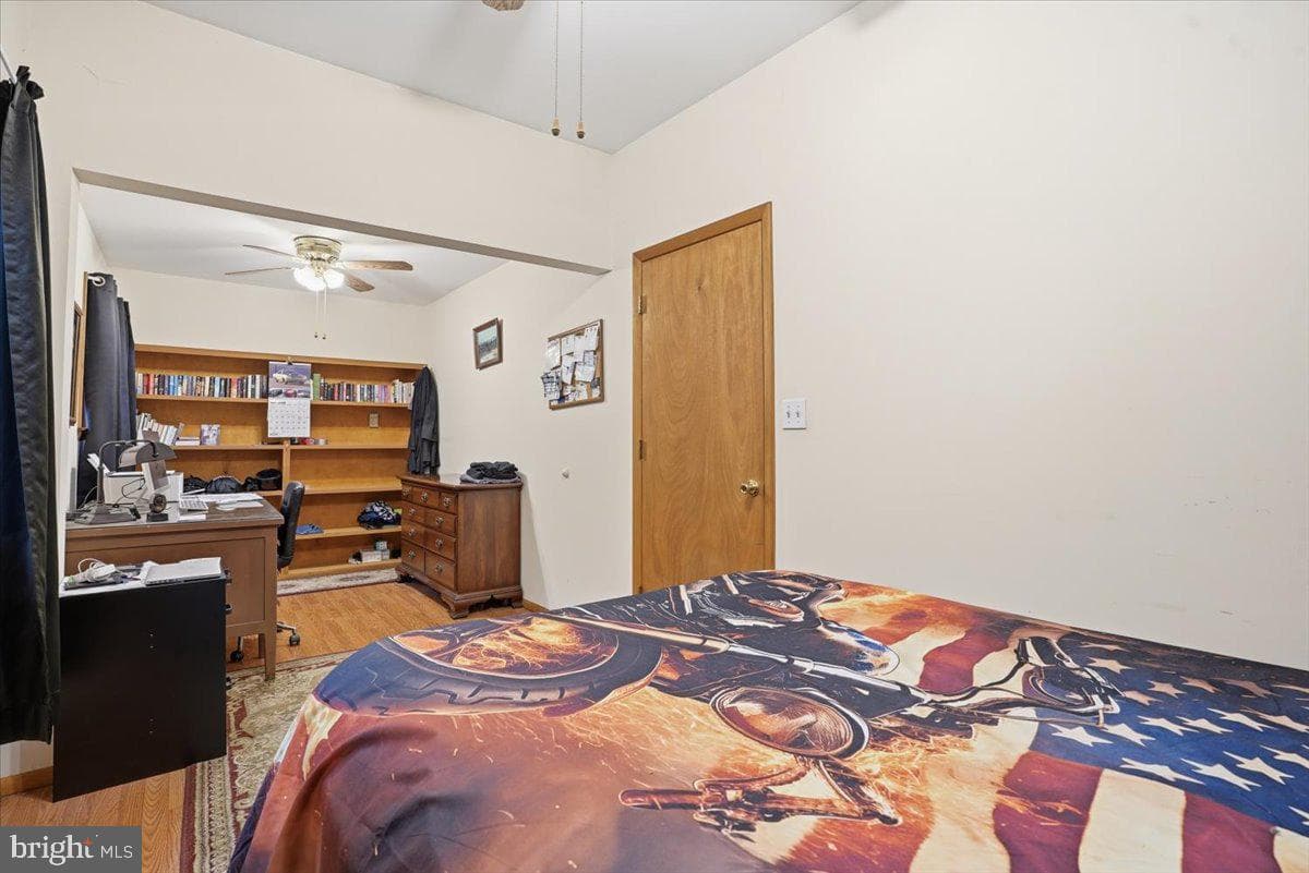 149 Mcmichaels Court photo 33