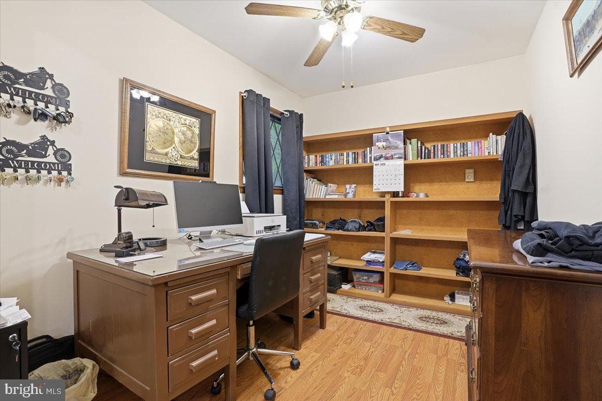 149 Mcmichaels Court photo 35