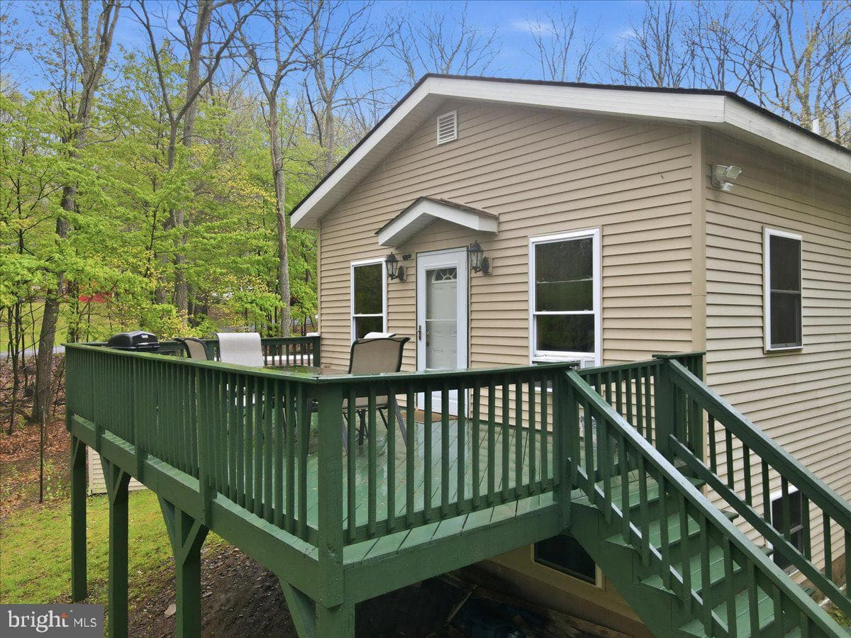 149 Mcmichaels Court photo 55