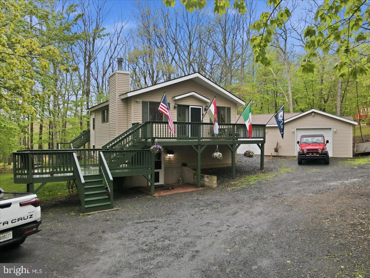 149 Mcmichaels Court photo 7